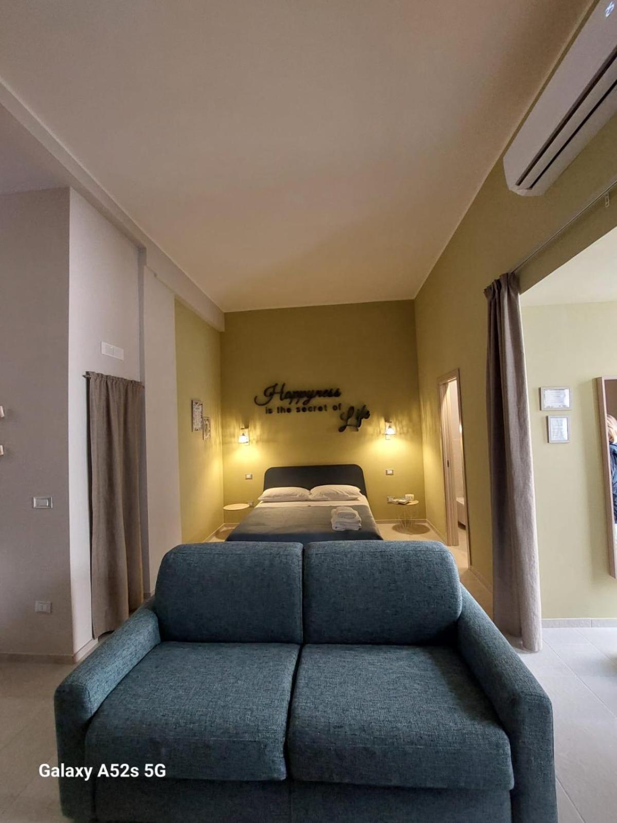 トラーニHappynesshouse_Locazione Turisticaアパートメント エクステリア 写真
