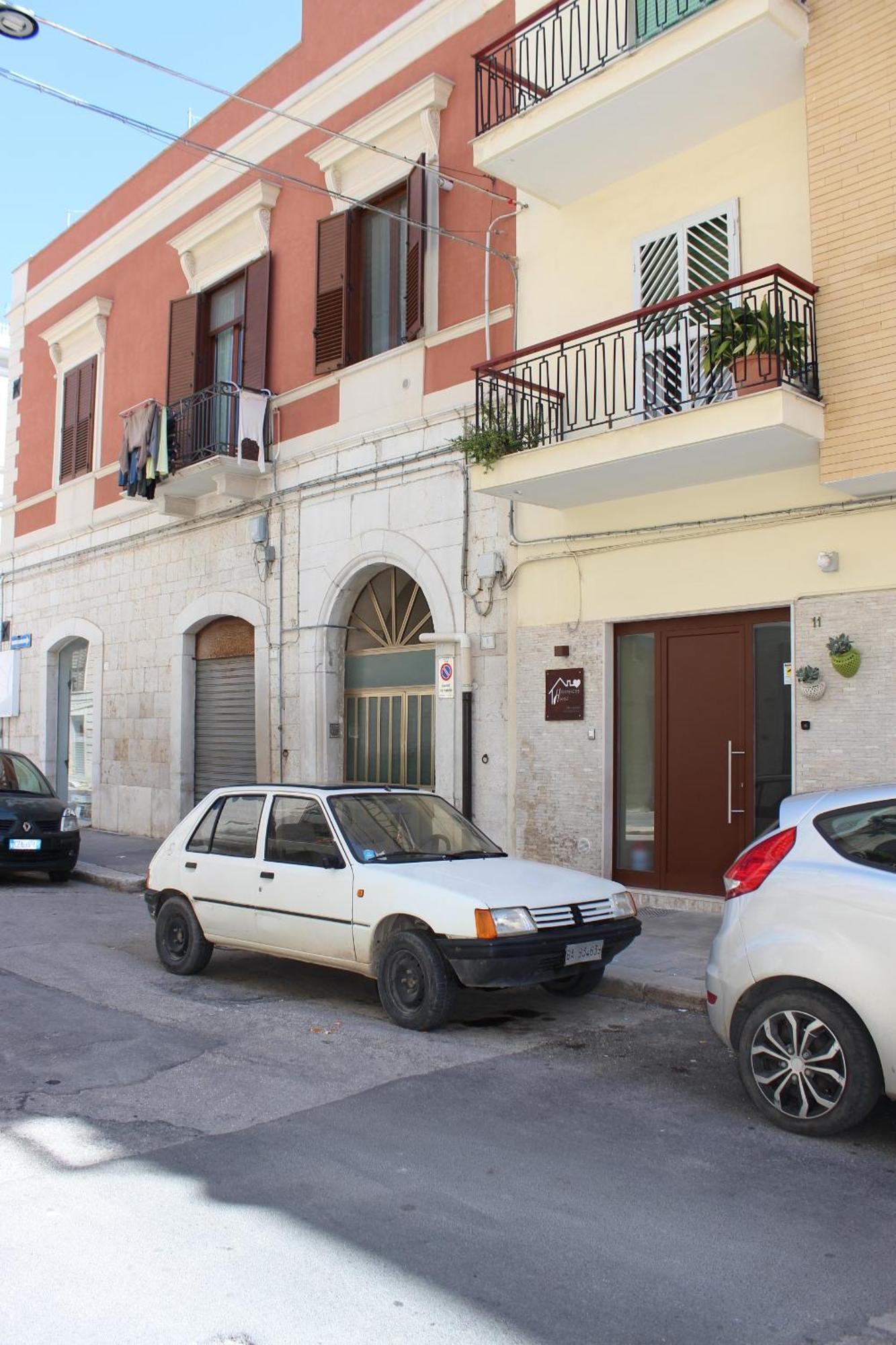 トラーニHappynesshouse_Locazione Turisticaアパートメント エクステリア 写真